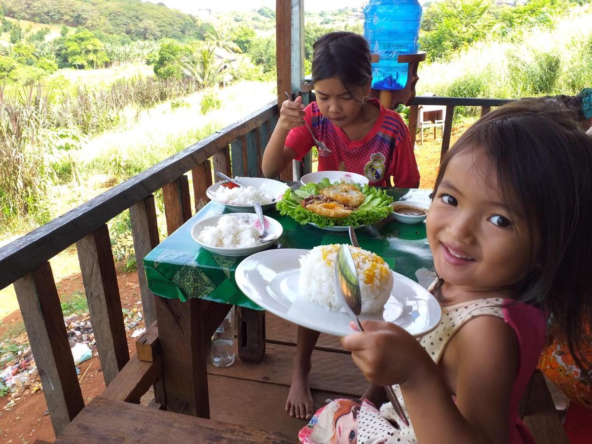 Srey Leap Homestay バンラング エクステリア 写真